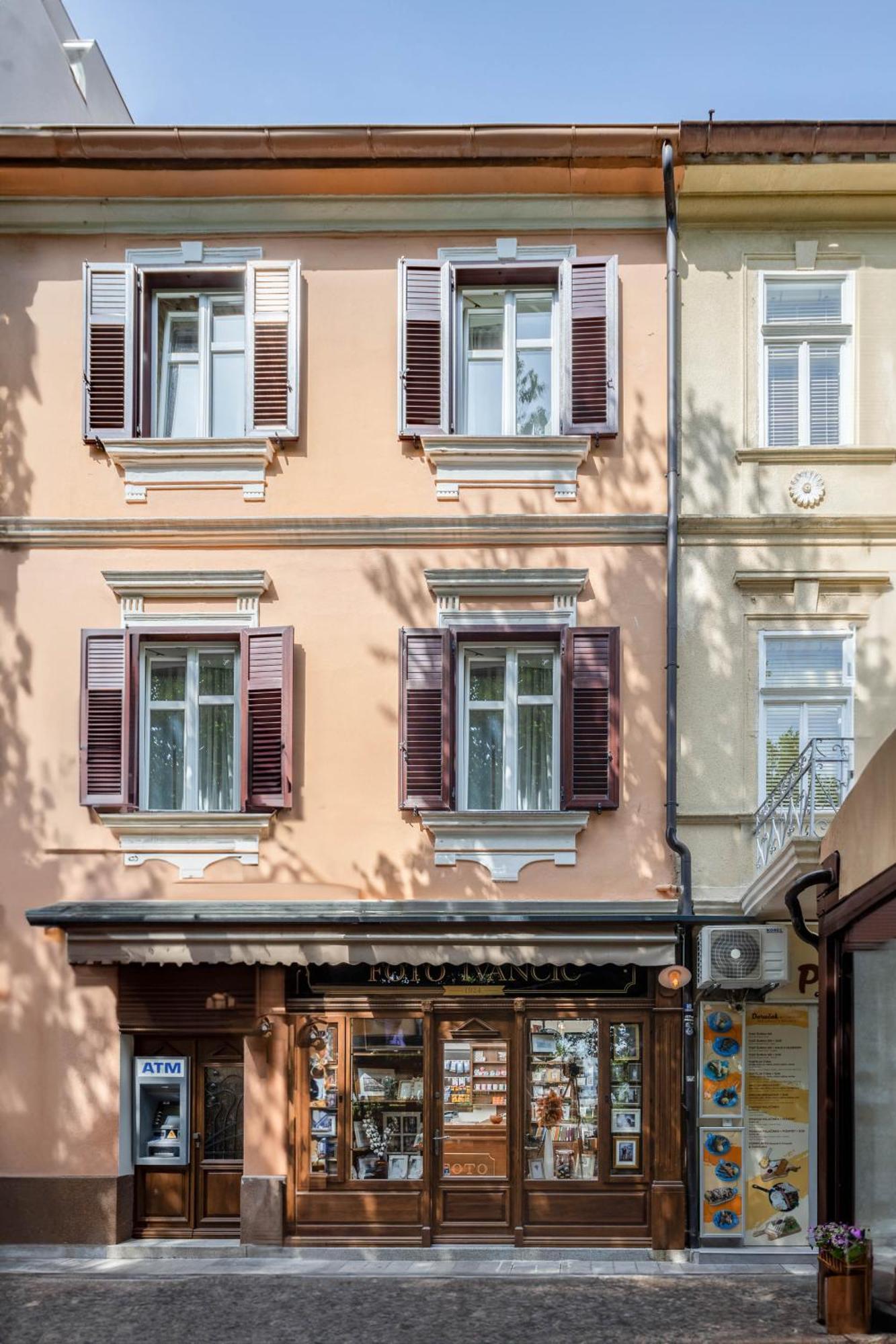 Photel Apartments Цриквеница Экстерьер фото